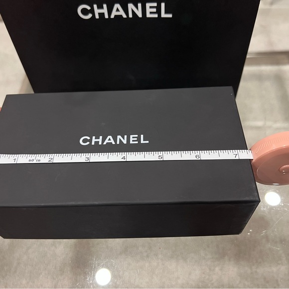 Chanel Gift Box Set - Picture 10 of 12